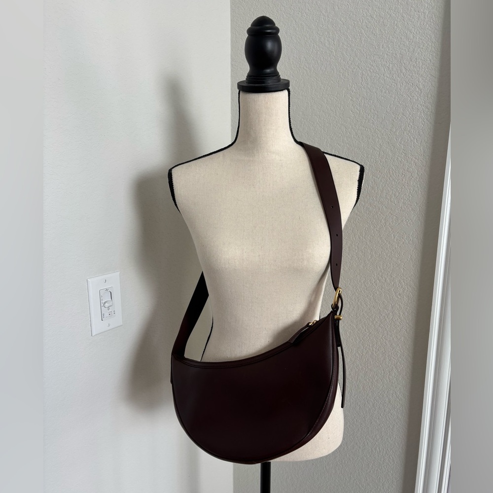 Madewell The Essential Sling Crossbody Bag🤎🍇